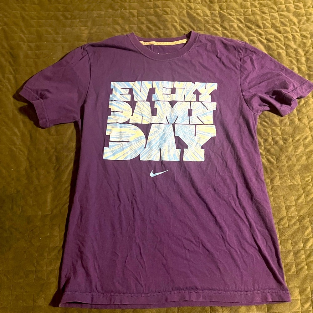 Nike Graphic Shirt